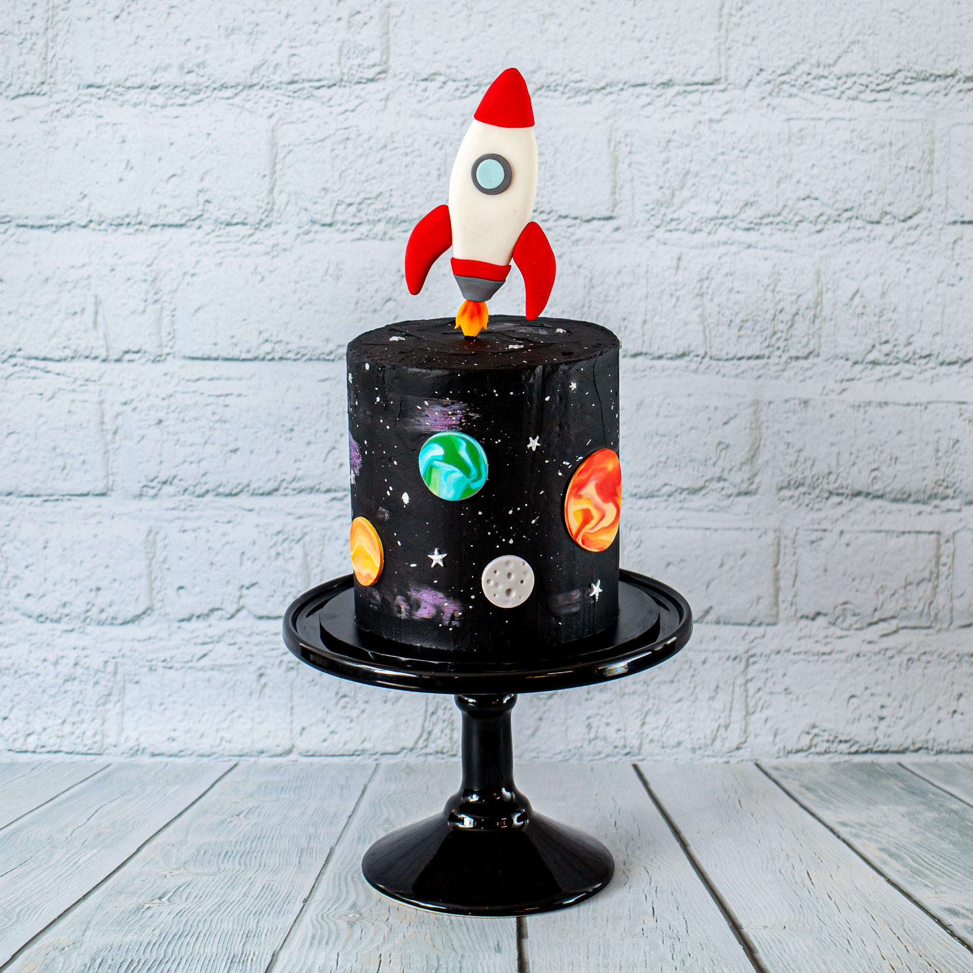 39 Cake design Ideas 2021 : Space-Themed Birthday Cake